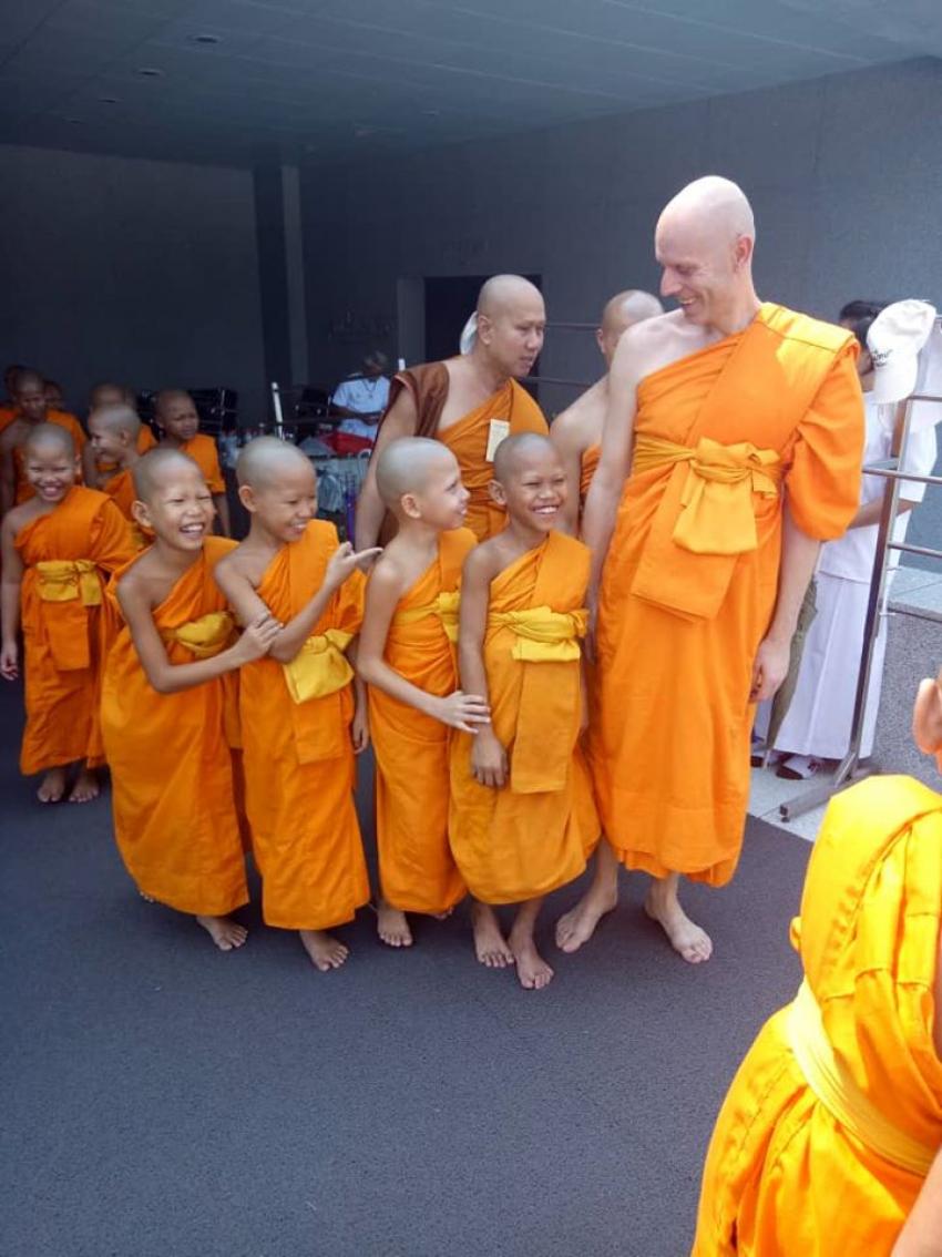 Z życia buddyjskiego mnicha Cezariusza Platty: Droga świadomego bycia